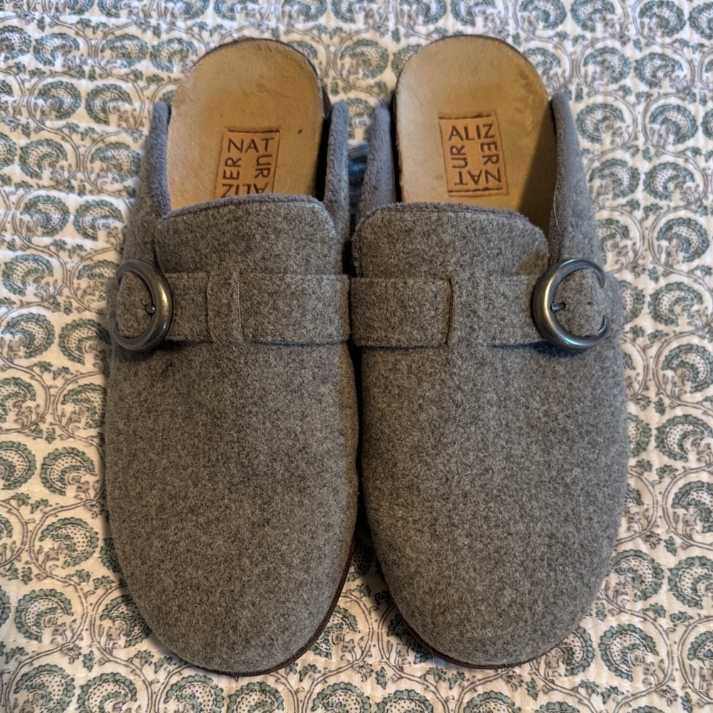Naturalizer Gray Wool Slip-On Shoes